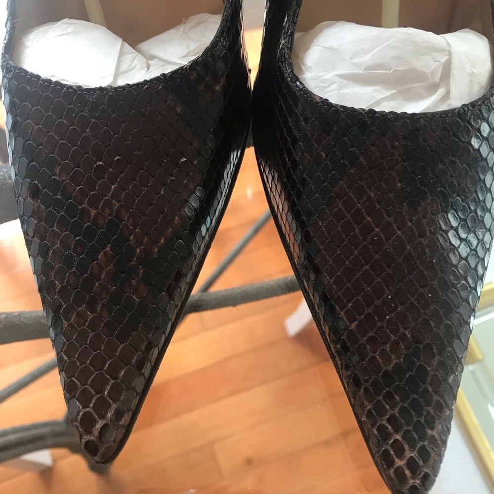 New Leather snake print Italian pump